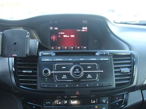 Used 2017 Honda Accord Sport Special Edition image 25