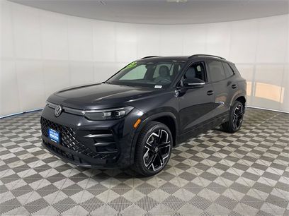 Used 2025 Volkswagen Tiguan SE R-Line