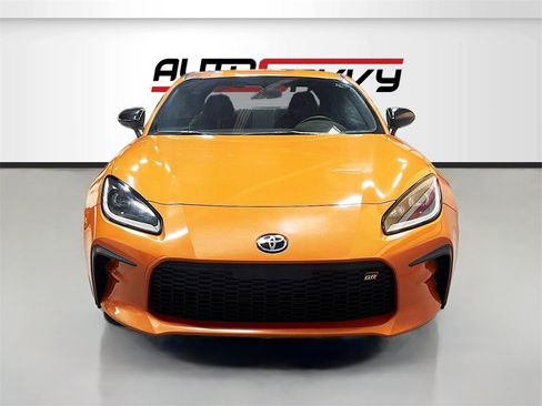 Used 2023 Toyota GR86 10th Anniversary SE image 2