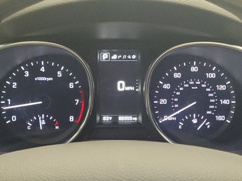 Used 2018 Hyundai Santa Fe Sport w/ 2.4L Tech Package 04 FWD image 23