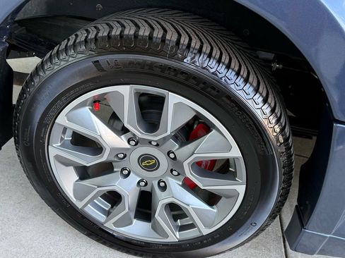 Used 2023 Chevrolet Express 2500 image 55