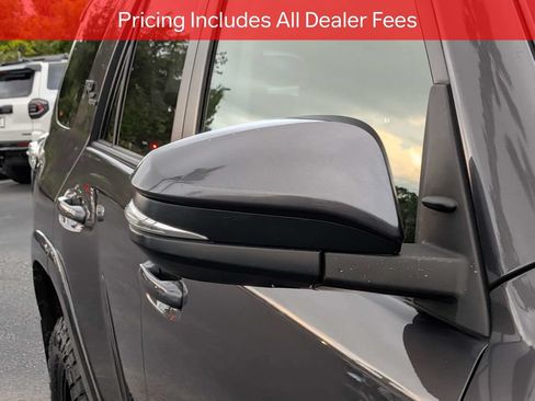 Used 2023 Toyota 4Runner TRD Off-Road Premium w/ Moonroof Package AWD/4WD image 13