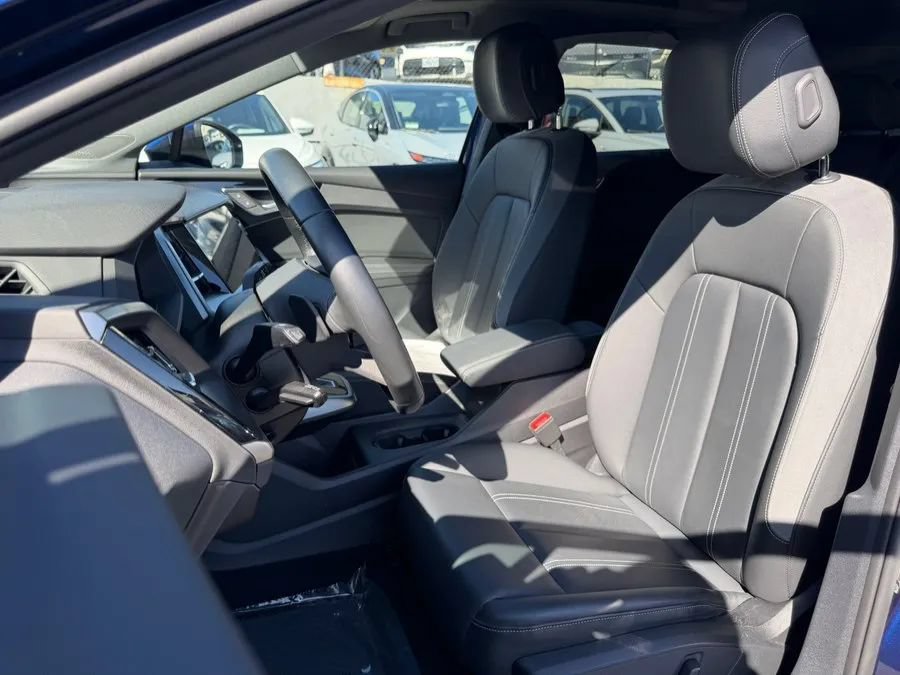 Used 2023 Audi Q4 e-tron Prestige AWD/4WD image 14