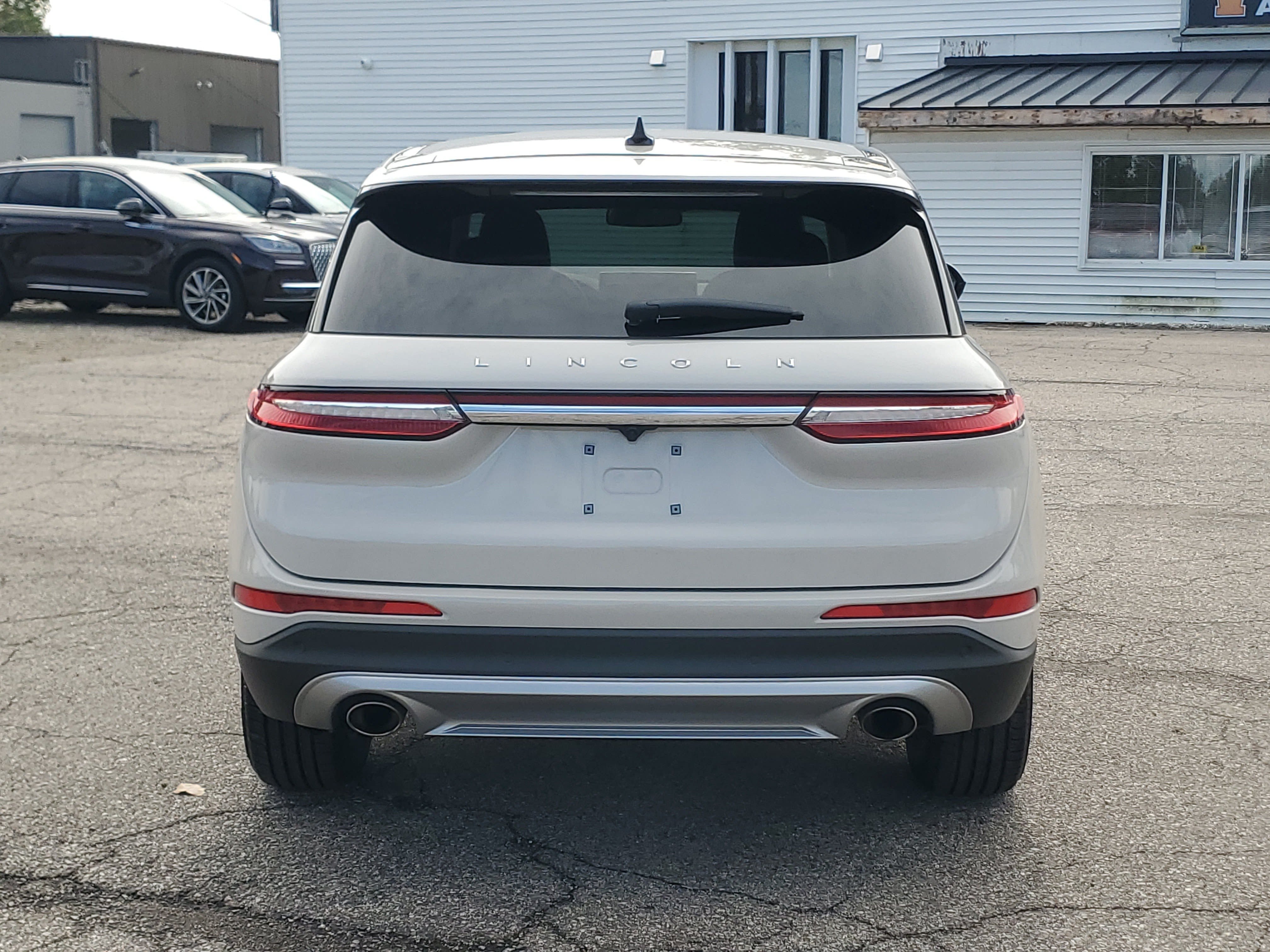 Certified 2024 Lincoln Corsair AWD image 5