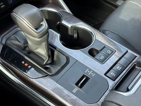 Used 2022 Toyota Highlander Limited image 28