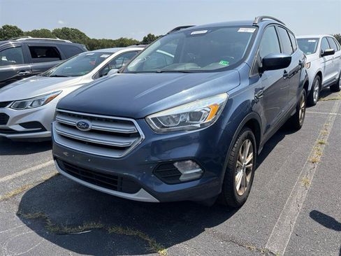 Used 2018 Ford Escape SEL FWD image 3