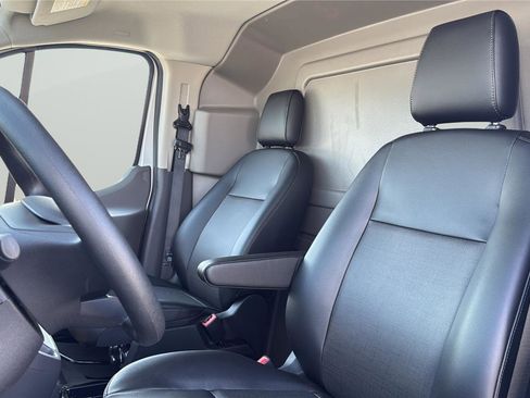 New 2026 Ford Transit 250 Low Roof RWD image 12