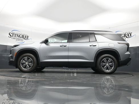 Used 2026 Chevrolet Traverse LT FWD image 29