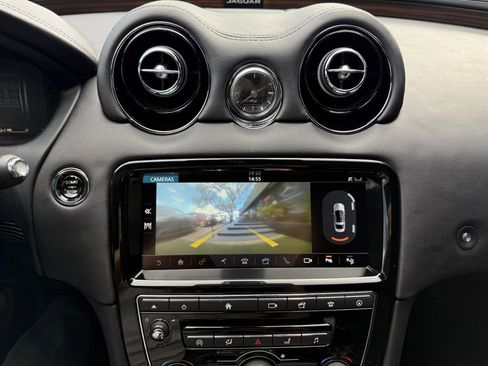 Used 2018 Jaguar XJ L Portfolio image 32