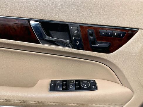 Used 2012 Mercedes-Benz E 350 Cabriolet image 27