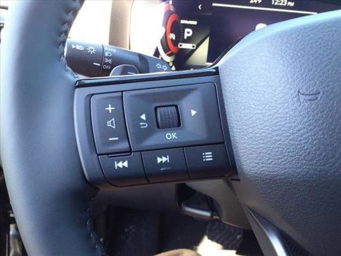 New 2025 Nissan Rogue Platinum w/ Tech Package image 22