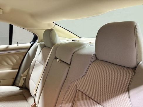 Used 2019 Ford Taurus SEL w/ Equipment Group 201A image 25