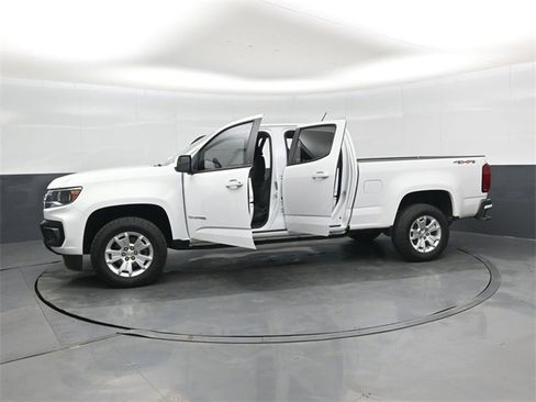 Used 2022 Chevrolet Colorado LT w/ Safety Package image 49