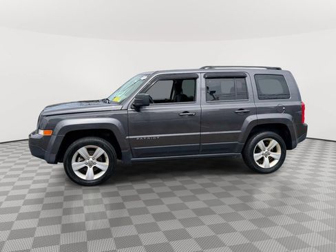 Used 2015 Jeep Patriot Latitude AWD/4WD image 5