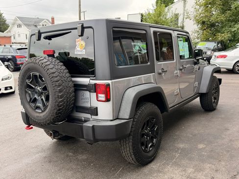 Used 2017 Jeep Wrangler Unlimited Sport AWD/4WD image 5