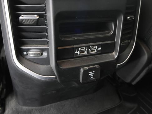 Used 2020 RAM 1500 Big Horn AWD/4WD image 33