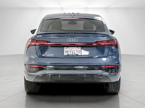 Used 2024 Audi Q8 e-tron Premium Plus image 4