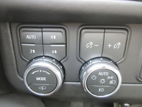 New 2026 GMC Yukon XL AT4 Ultimate image 17