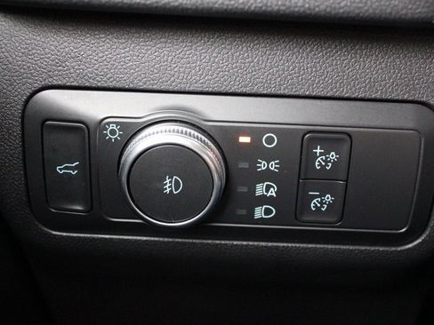 Used 2022 Ford Escape SEL image 25