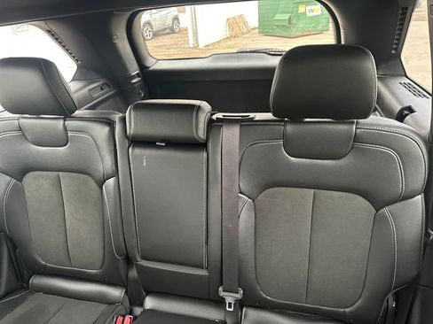 Used 2023 Jeep Grand Cherokee Altitude image 19