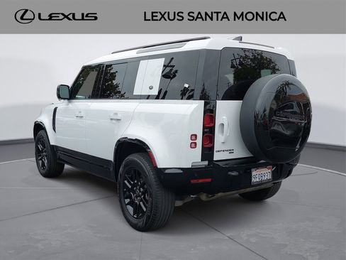 Used 2023 Land Rover Defender 110 X-Dynamic SE image 7