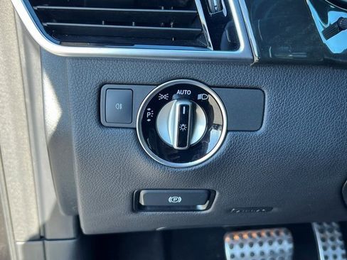 Used 2017 Mercedes-Benz GLE 43 AMG 4MATIC image 38