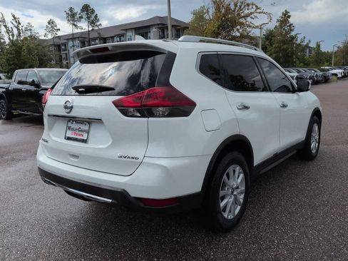 Used 2018 Nissan Rogue SV AWD/4WD image 6