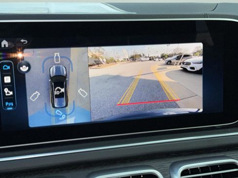 New 2026 Mercedes-Benz GLS 450 4MATIC image 19