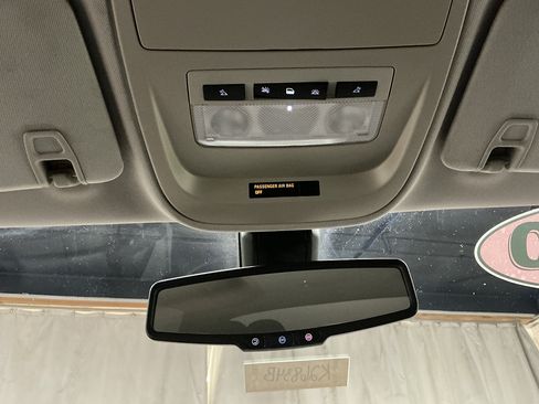Used 2020 Chevrolet Colorado LT AWD/4WD image 17