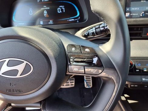 Certified 2025 Hyundai Elantra Sport FWD image 20