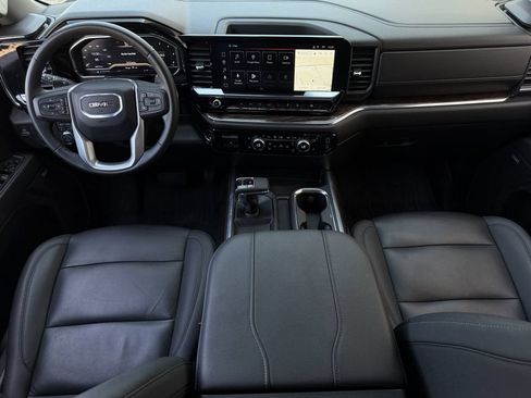 Used 2024 GMC Sierra 1500 Elevation w/ Elevation Premium Package AWD/4WD image 13