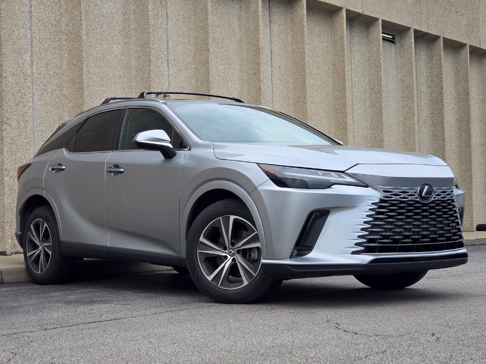 Used 2023 Lexus RX 350 Premium w/ Accessory Package AWD/4WD image 1