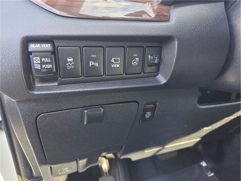 Used 2020 Toyota Sienna Limited Premium w/ Carpet Mat Package image 14