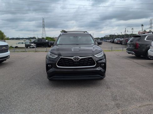 Used 2022 Toyota Highlander Limited AWD/4WD image 9