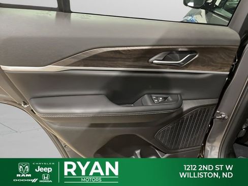 New 2026 Jeep Grand Cherokee Altitude AWD/4WD image 47