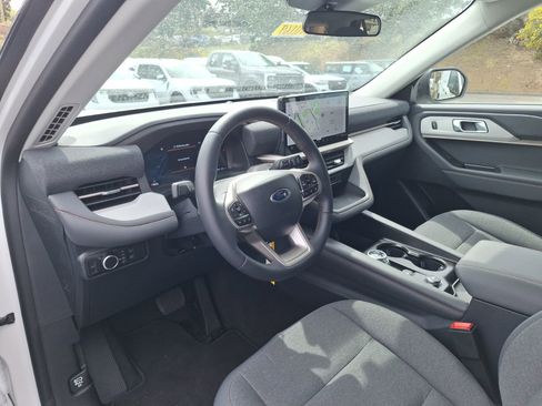 Used 2026 Ford Explorer Active image 7