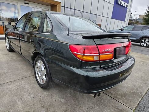 Used 2002 Saturn L-Series L300 image 7