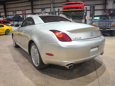 Used 2004 Lexus SC 430 Convertible RWD image 22