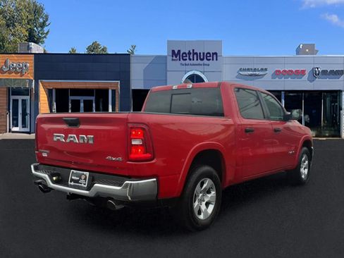 Used 2025 RAM 1500 Big Horn AWD/4WD image 4