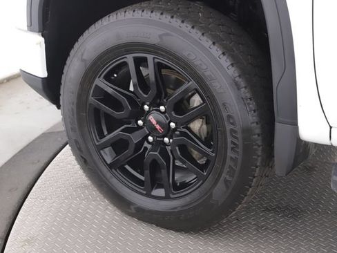 Used 2025 GMC Sierra 1500 Elevation AWD/4WD image 13