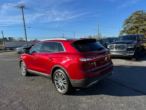 Used 2017 Lincoln MKX Reserve w/ Lincoln MKX Climate Package image 3
