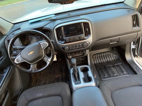Used 2022 Chevrolet Colorado LT w/ Fleet Safety Package RWD image 16