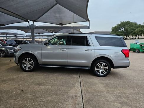 Used 2022 Ford Expedition Max XLT RWD image 7