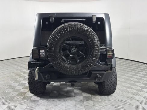 Used 2017 Jeep Wrangler Unlimited Sport w/ Quick Order Package 24S AWD/4WD image 6