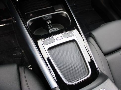 Used 2024 Mercedes-Benz GLA 250 image 17