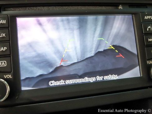 Used 2020 Nissan NV 2500 SV w/ Navigation Package image 16