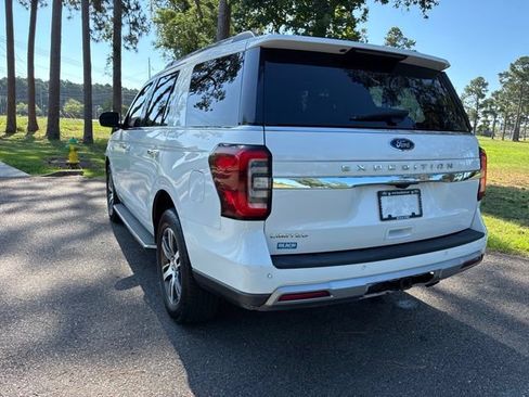 Used 2022 Ford Expedition Limited RWD image 5