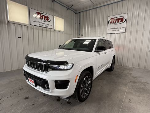 Used 2023 Jeep Grand Cherokee L Overland AWD/4WD image 15