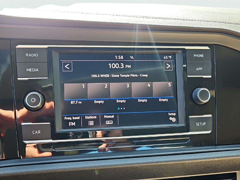 Used 2019 Volkswagen Jetta SE w/ Cold Weather Package FWD image 26