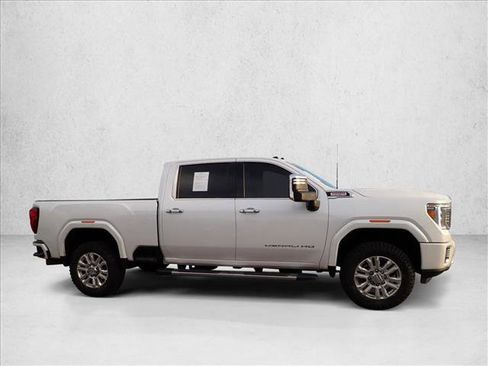Used 2022 GMC Sierra 3500 Denali w/ Denali Ultimate Package image 3